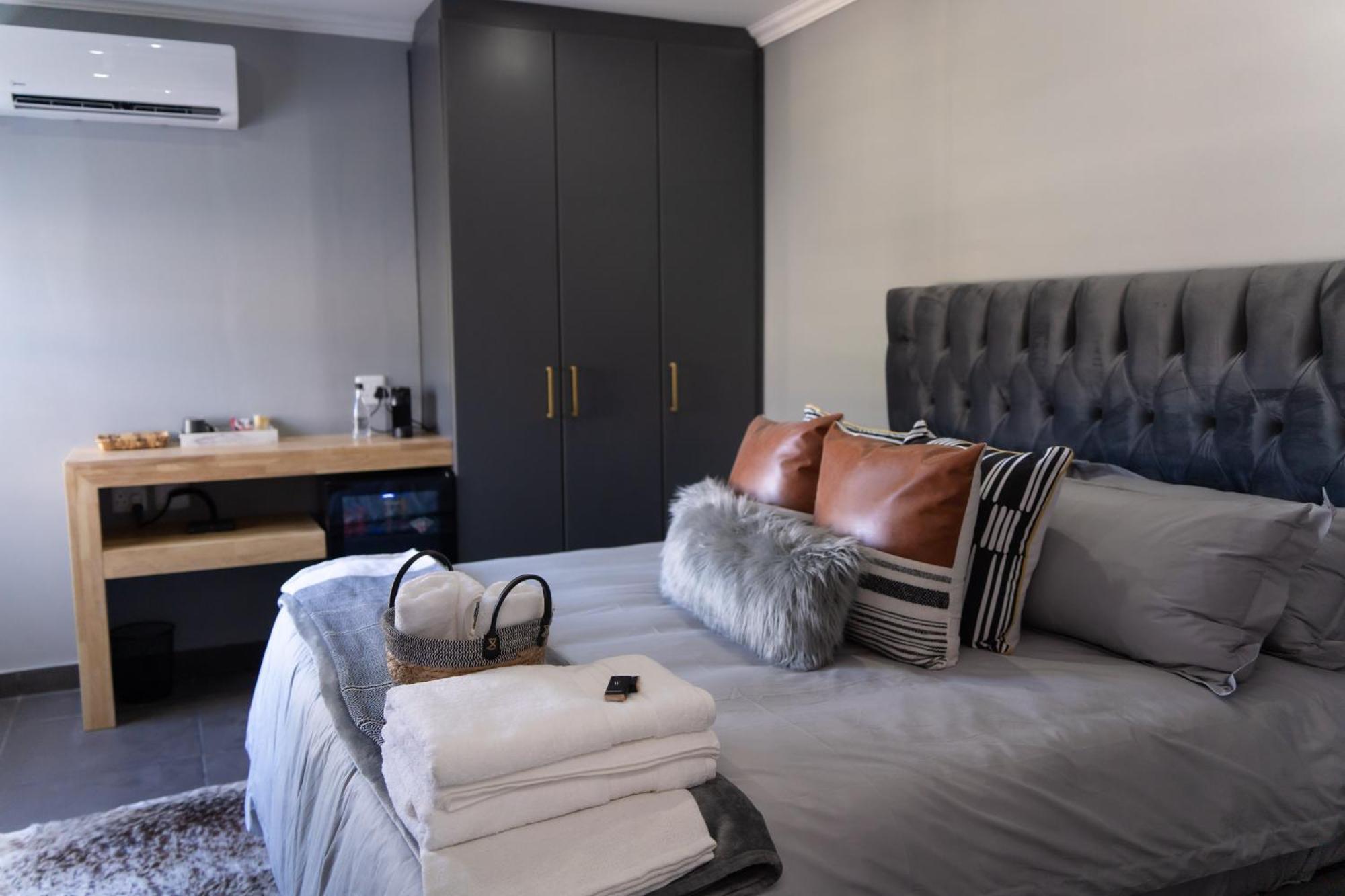 Waterfront Boutique Hotel Vanderkloof Экстерьер фото